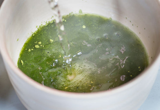 HOW HOT SHOULD WATER BE FOR MATCHA TEA?